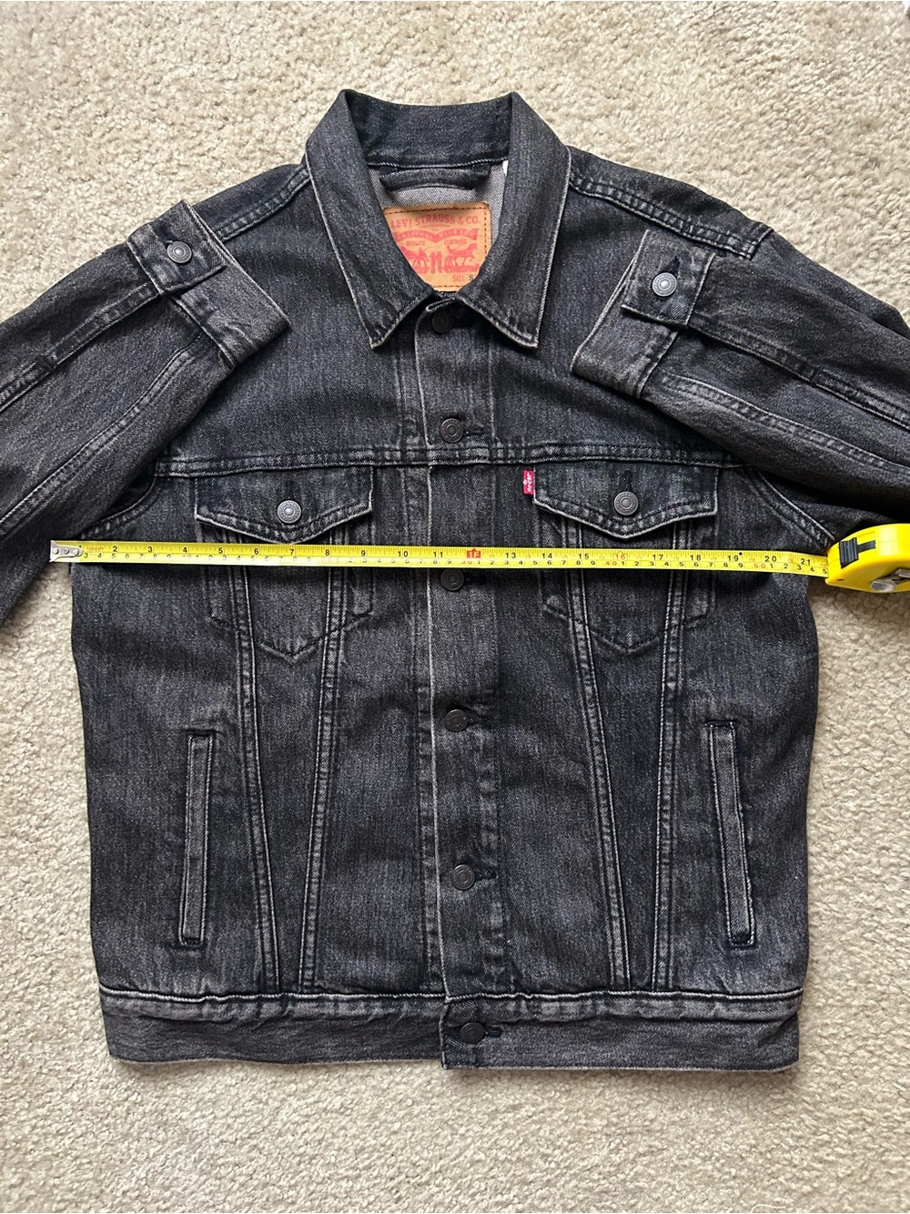 Levi’s Men’s Black Washed Denim Trucker Jacket Size S Button Front - Picture 4 of 14